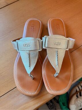 UGG Metallic Gold Leather Thong Sandals